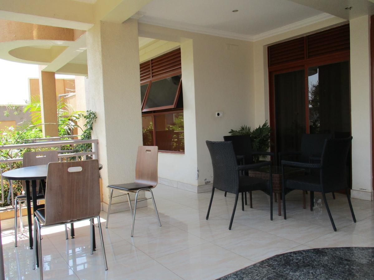 Amaris Hotel คิกาลี ภายนอก รูปภาพ